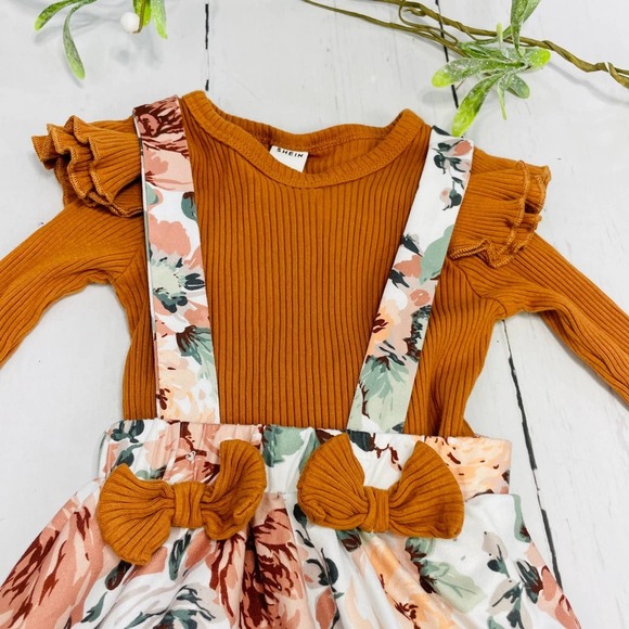 Shein Baby Ruffle Trim Bodysuit & Floral Bow Front Pinafora Skirt 9/12 months - Picture 6 of 8